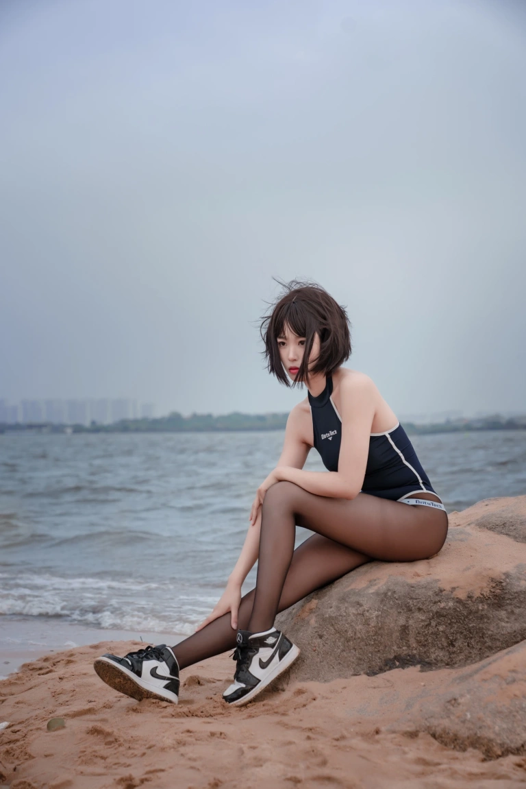 轩萧学姐《NO.17 – 沙滩竞泳》主题写真：45张全套美图