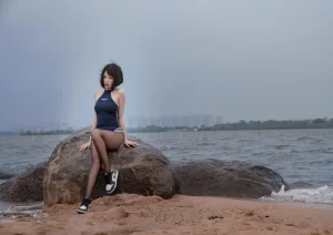 轩萧学姐《NO.17 – 沙滩竞泳》主题写真：45张全套美图