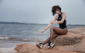 轩萧学姐《NO.17 – 沙滩竞泳》主题写真：45张全套美图