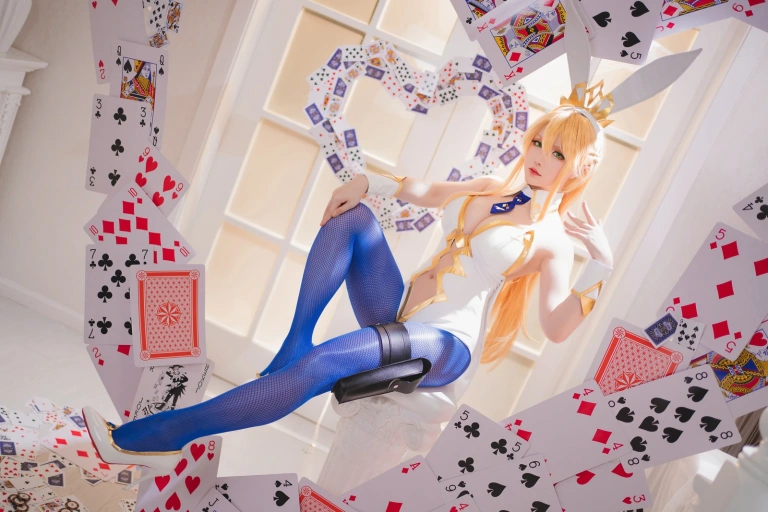 星之迟迟《FGO狮子王》主题写真：22张全套美图