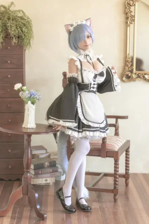 蠢沫沫《猫耳雷姆》主题写真：33张全套美图