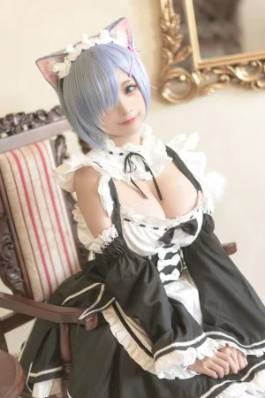 蠢沫沫《猫耳雷姆》主题写真：33张全套美图