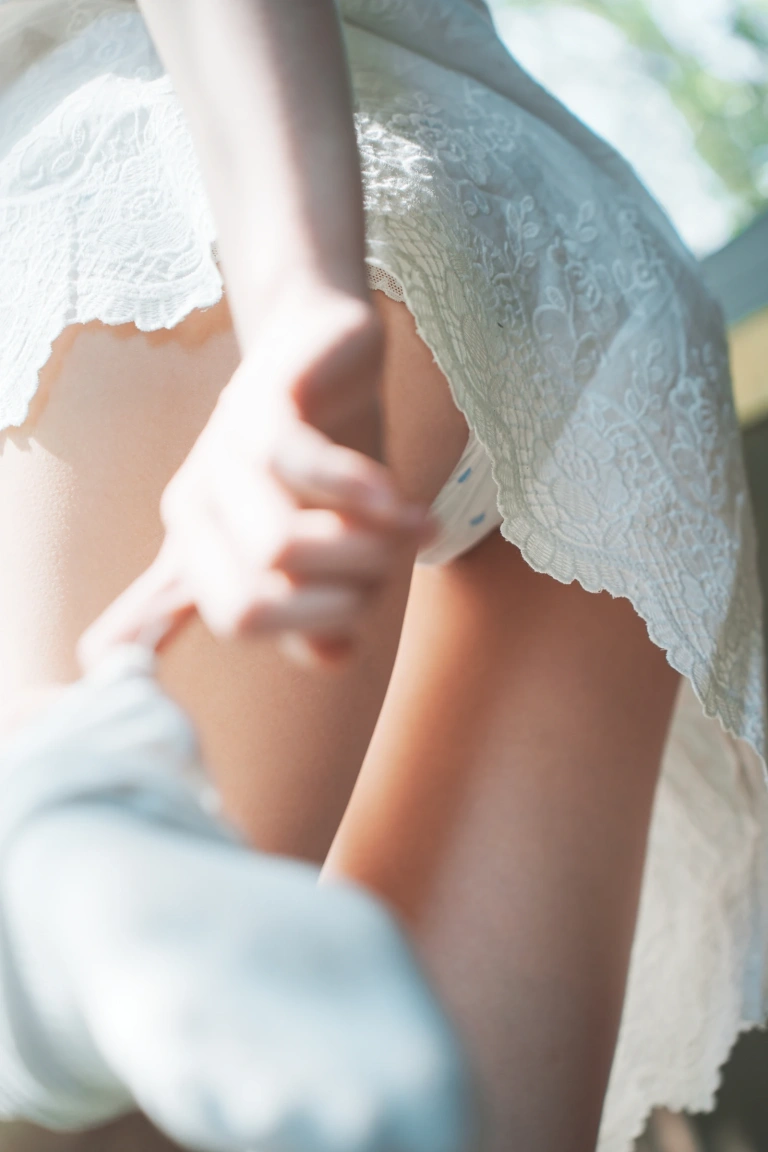 桜桃喵《森》主题写真：34张全套美图