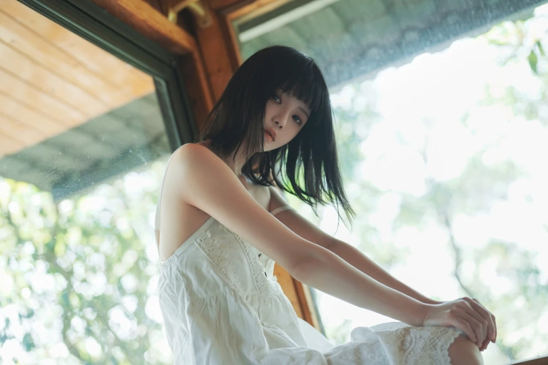 桜桃喵《森》主题写真：34张全套美图