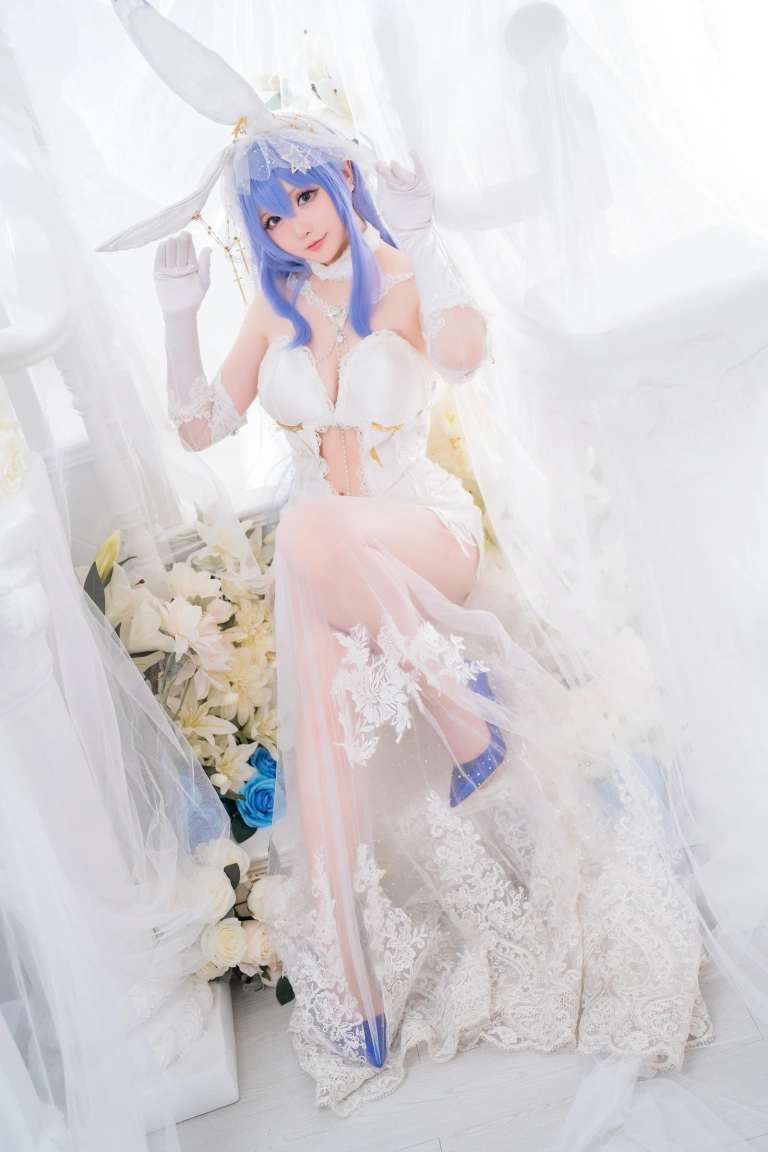 星之迟迟《碧蓝航线 花园兔女郎》主题写真：37张全套美图
