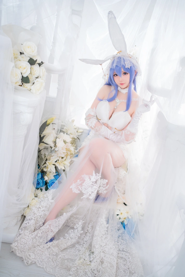 星之迟迟《碧蓝航线 花园兔女郎》主题写真：37张全套美图