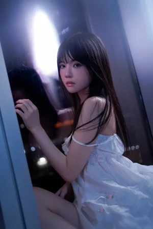 桜桃喵《小月光》主题写真：45张全套美图