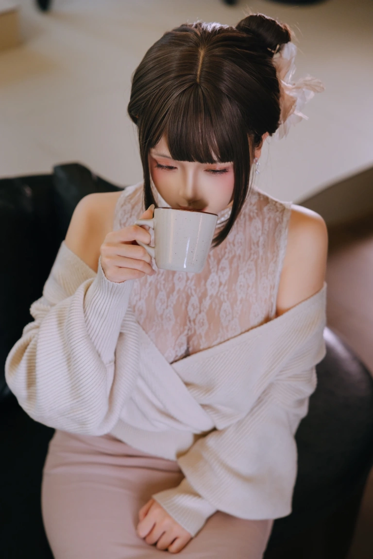 日奈娇(椎名莜)《下属的太太》主题写真：209张全套美图，含8个视频