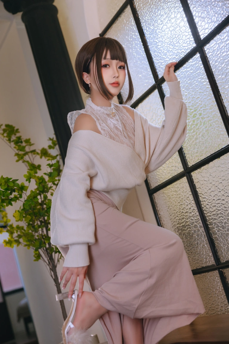 日奈娇(椎名莜)《下属的太太》主题写真：209张全套美图，含8个视频
