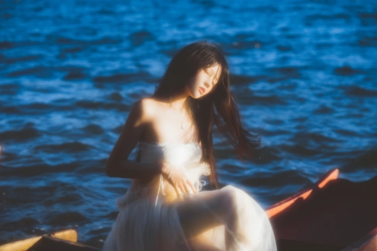 桜桃喵《船》主题写真：13张全套美图