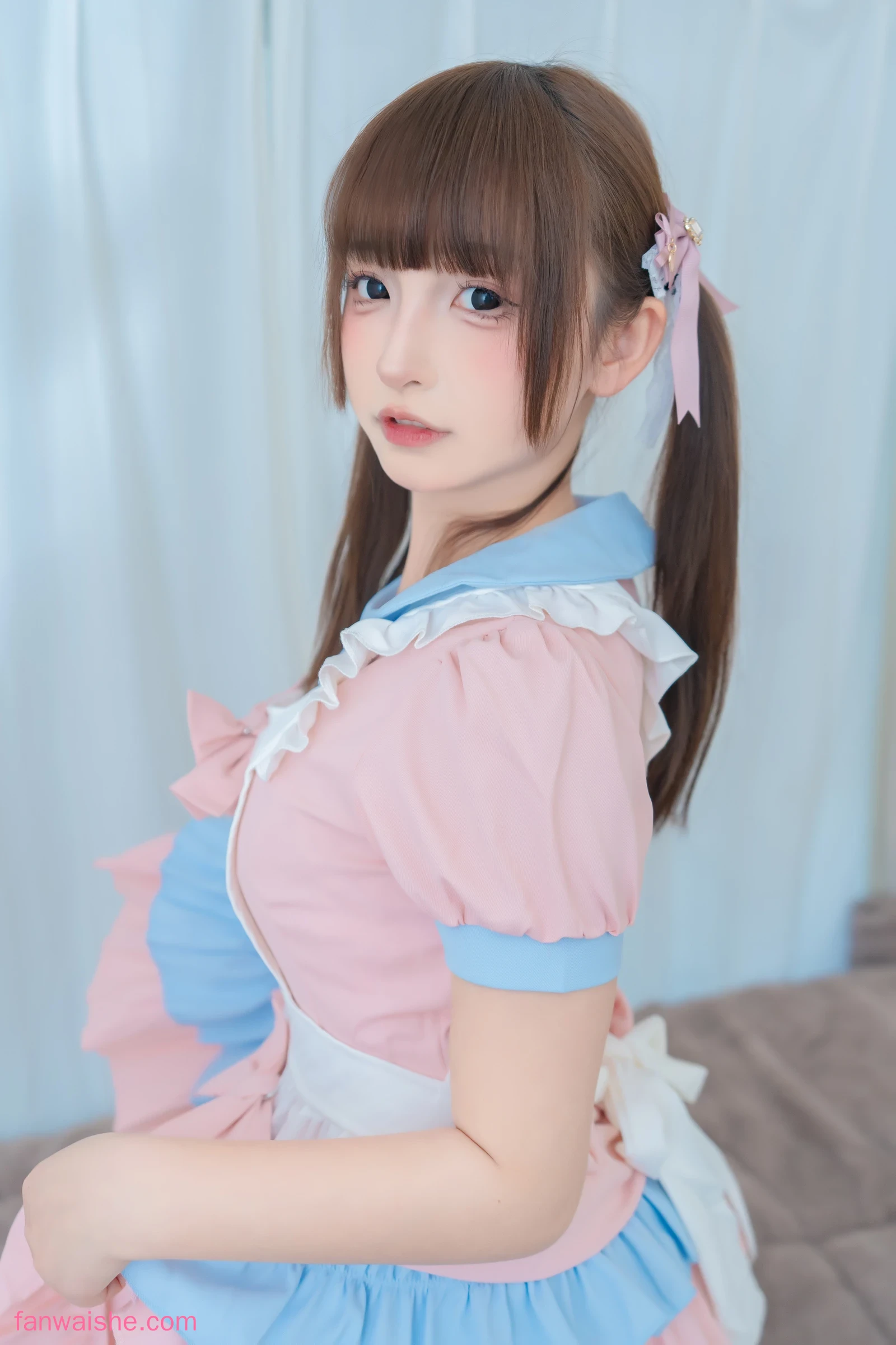 神楽坂真冬 神楽坂真冬 NO.185 - 第五季 序号45：《小小女仆》