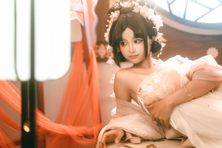 蠢沫沫《弦》主题写真：33张全套美图