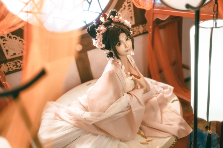 蠢沫沫《弦》主题写真：33张全套美图