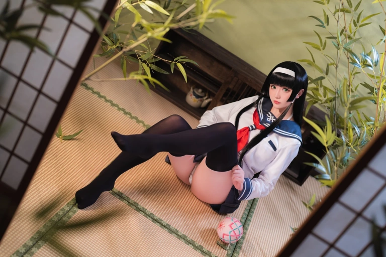 星之迟迟《2022月度计划 9月套图B 莲花JK》主题写真：36张全套美图