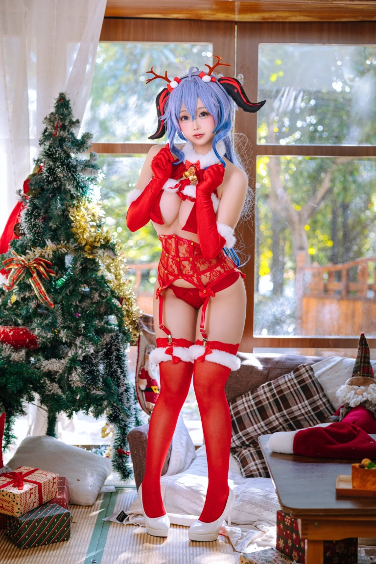 日奈娇(椎名莜)《甘雨圣诞》主题写真：34张全套美图