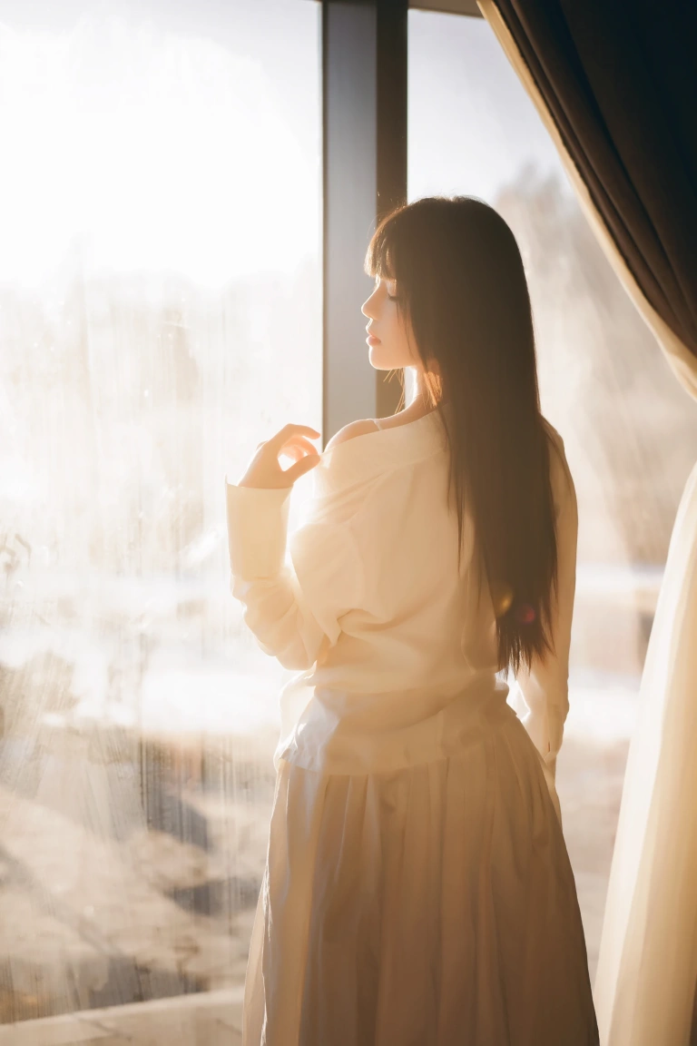 桜桃喵《融雪》主题写真：58张全套美图