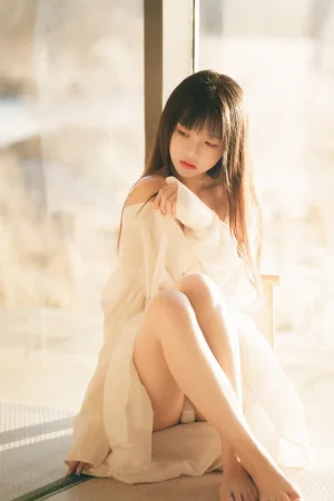 桜桃喵《融雪》主题写真：58张全套美图
