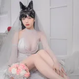 雯仔不讲道理《爱宕花嫁》主题写真：32张全套美图