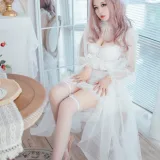 轩萧学姐《NO.18 – 花嫁》主题写真：32张全套美图