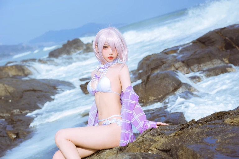 果咩酱《海边玛修》主题写真：35张全套美图