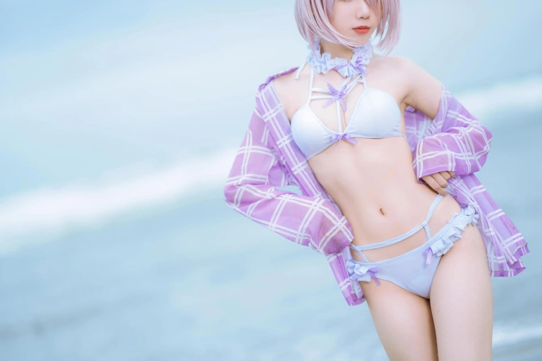 果咩酱《海边玛修》主题写真：35张全套美图