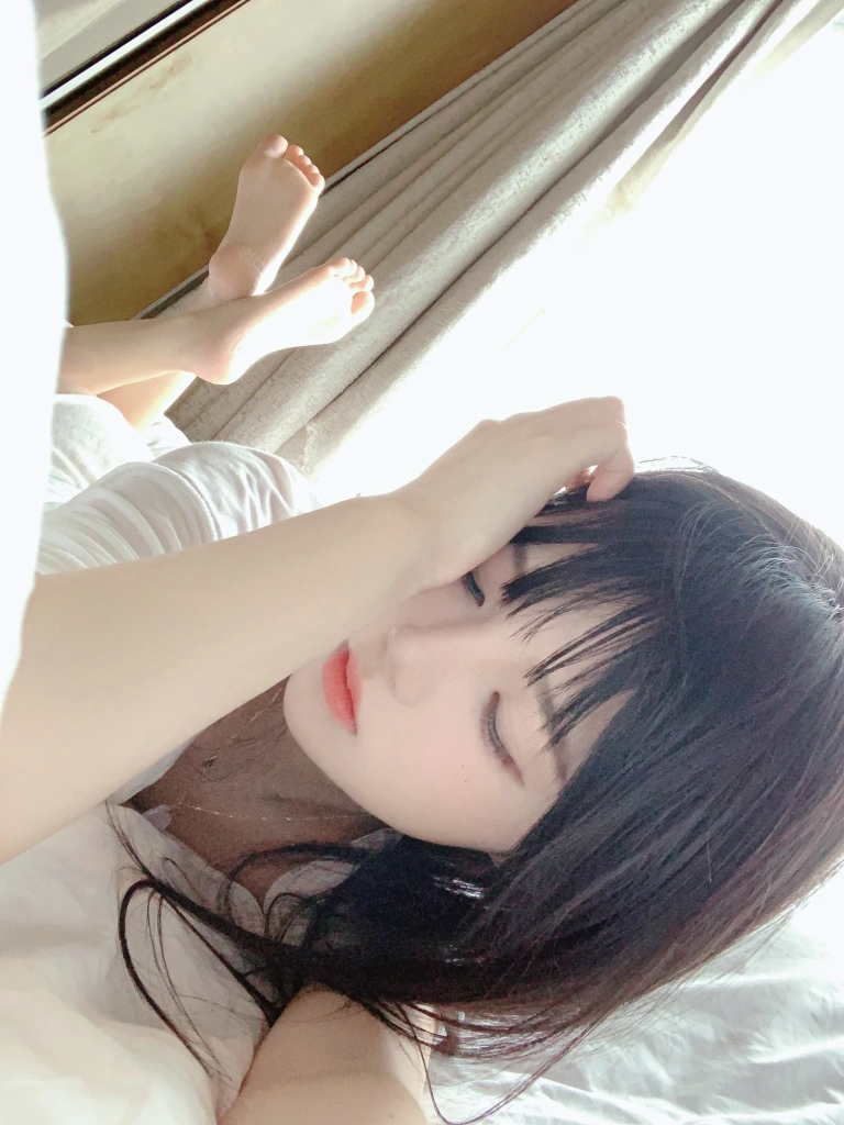 桜桃喵《小猫小猫》主题写真：17张全套美图