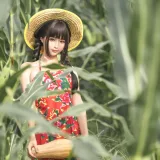 蠢沫沫《苞米地的故事》主题写真：50张全套美图