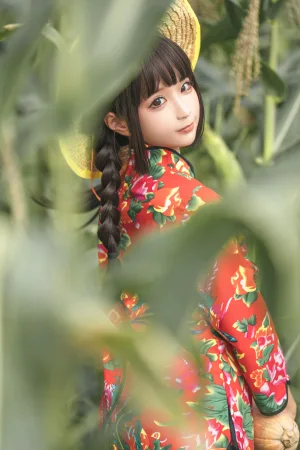 蠢沫沫《苞米地的故事》主题写真：50张全套美图