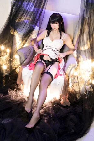 星之迟迟《2022月度计划 10月套图C 路人女主的养成方法 霞之丘诗羽》主题写真：51张全套美图