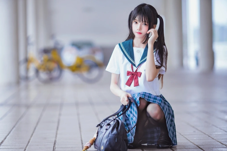 桜桃喵《雨恋》主题写真：28张全套美图