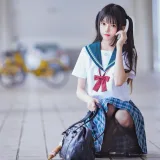 桜桃喵《雨恋》主题写真：28张全套美图
