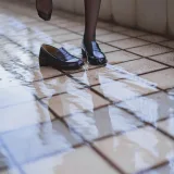 桜桃喵《雨恋》主题写真：28张全套美图