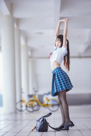 桜桃喵《雨恋》主题写真：28张全套美图