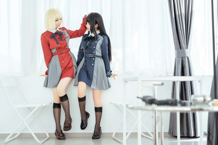 蠢沫沫《莉可x莉丝（&桃良阿宅）》主题写真：60张全套美图