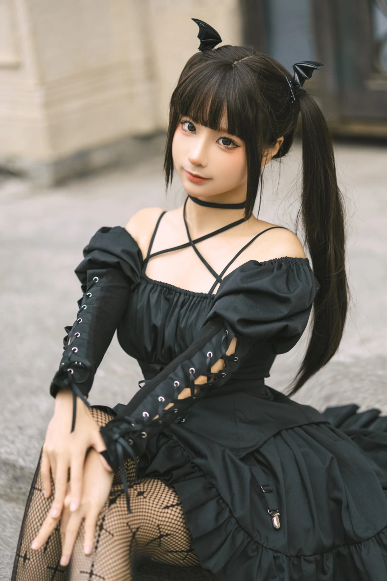 蠢沫沫《双马尾小恶魔》主题写真：16张全套美图