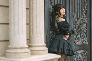 蠢沫沫《双马尾小恶魔》主题写真：16张全套美图
