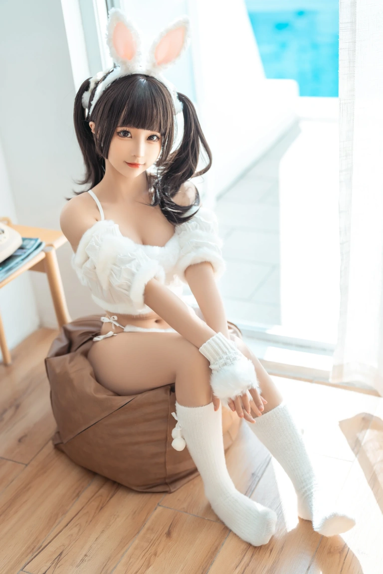 蠢沫沫《绵绵兔》主题写真：56张全套美图
