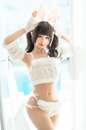 蠢沫沫《绵绵兔》主题写真：56张全套美图