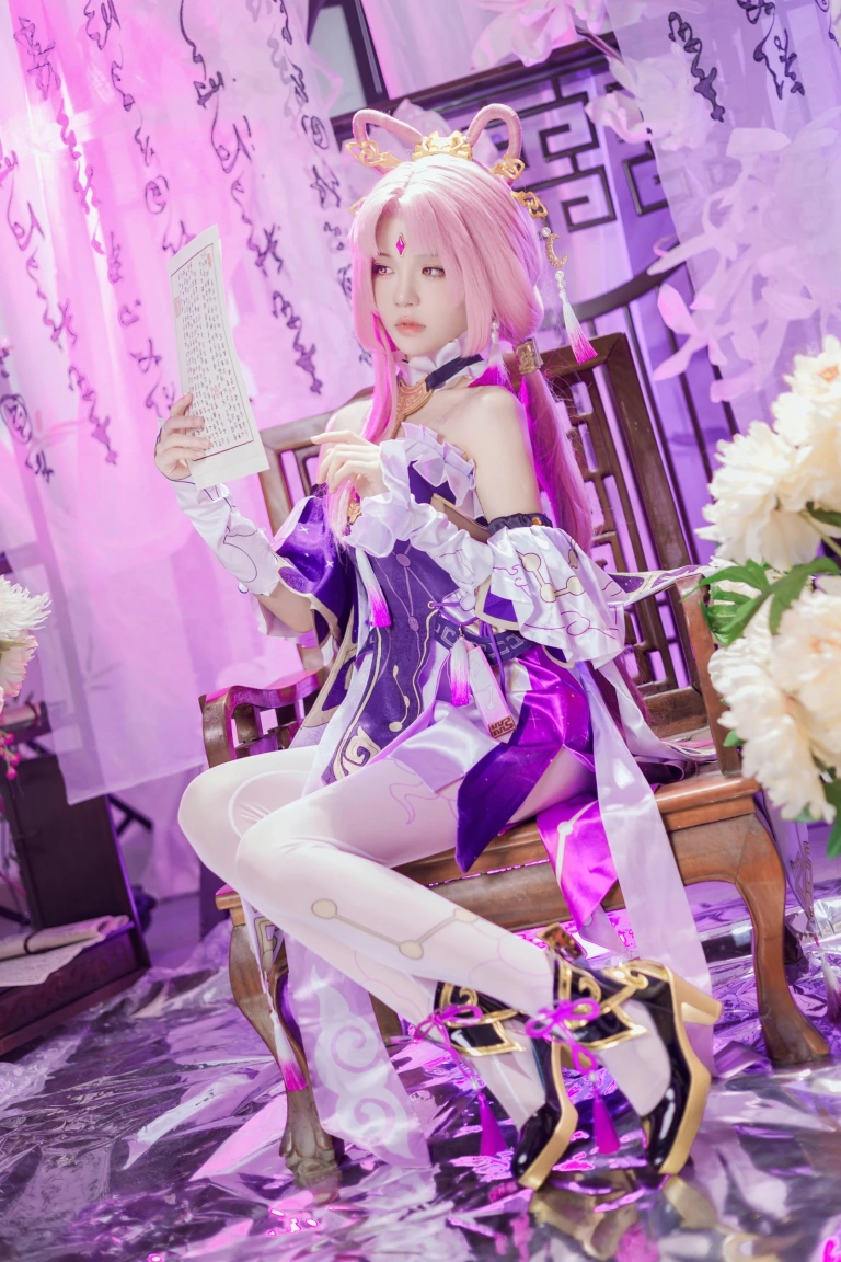 桜桃喵《崩坏·星穹铁道 符玄》主题写真：27张全套美图，含2个视频
