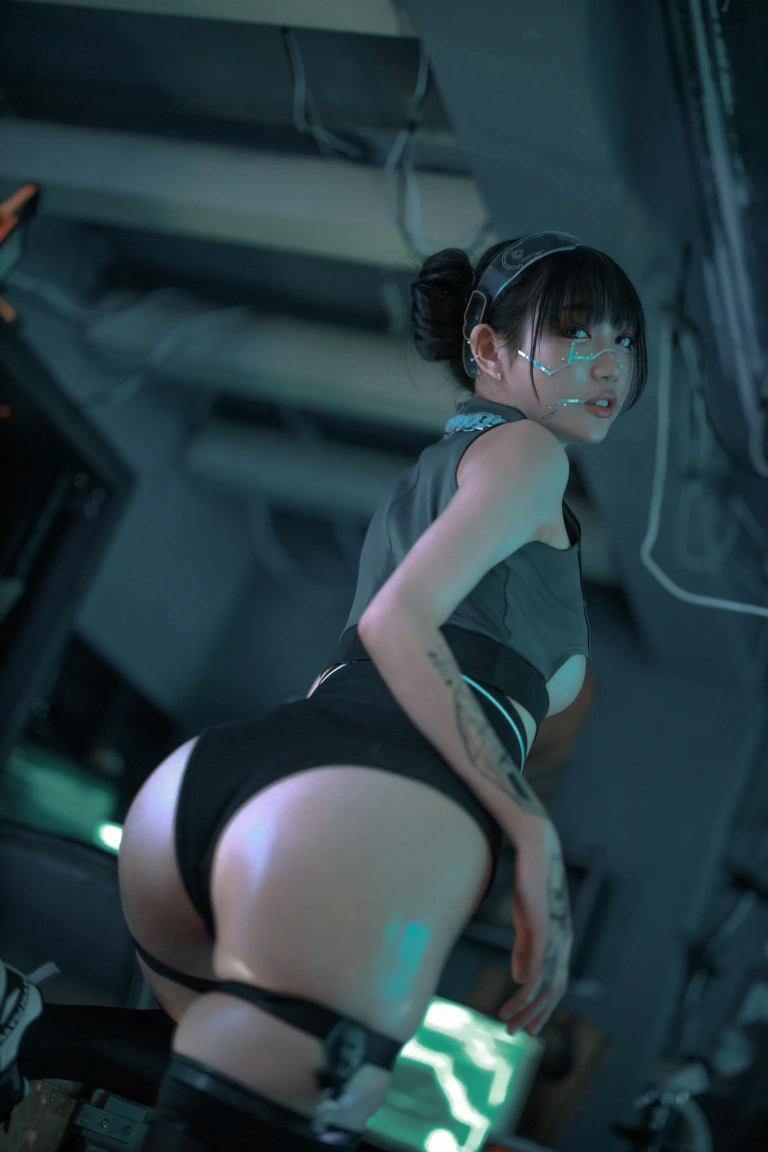 周叽是可爱兔兔《仿生人形》主题写真：38张全套美图