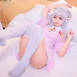 蠢沫沫《艾米莉亚的粉睡衣》主题写真：40张全套美图