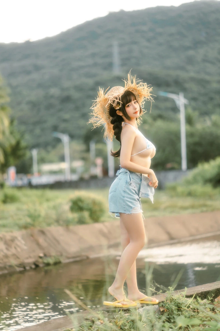 蠢沫沫《废船记》主题写真：116张全套美图