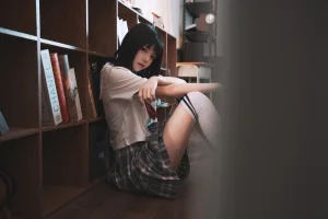 桜桃喵《教室死库水》主题写真：48张全套美图
