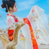桜桃喵《惊鸿》主题写真：15张全套美图