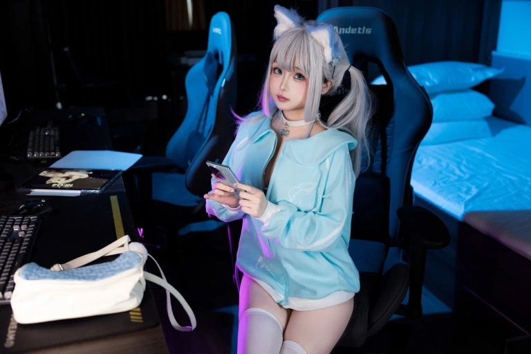 日奈娇(椎名莜)《与网友的线下见面》主题写真：217张全套美图，含11个视频