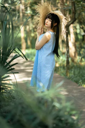蠢沫沫《漫步》主题写真：101张全套美图