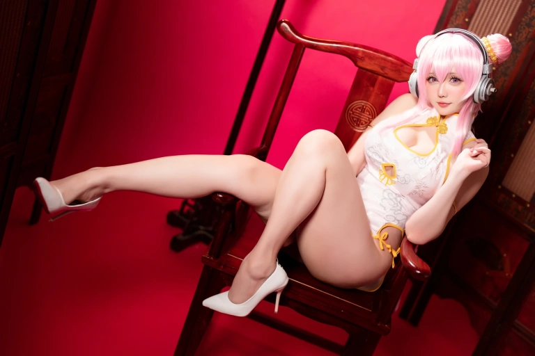 星之迟迟《2023年3月计划A 超级索尼子》主题写真：41张全套美图，含1个视频