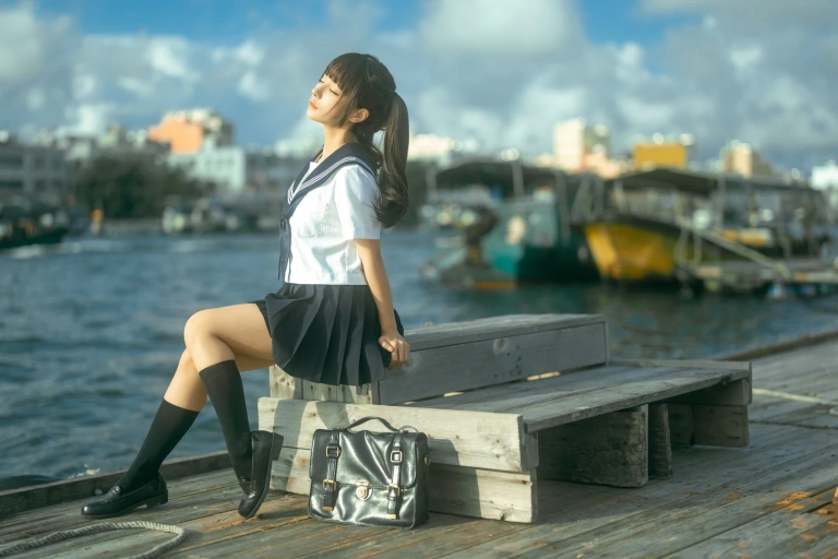蠢沫沫《海风》主题写真：19张全套美图