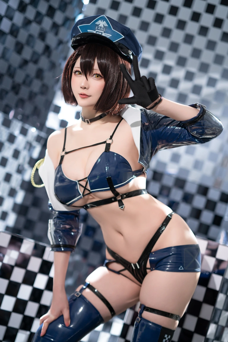 星之迟迟《2023年3月计划B 碧蓝航线 巴尔的摩赛车服》主题写真：51张全套美图，含1个视频