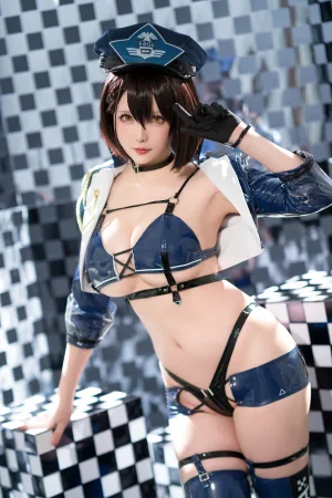 星之迟迟《2023年3月计划B 碧蓝航线 巴尔的摩赛车服》主题写真：51张全套美图，含1个视频